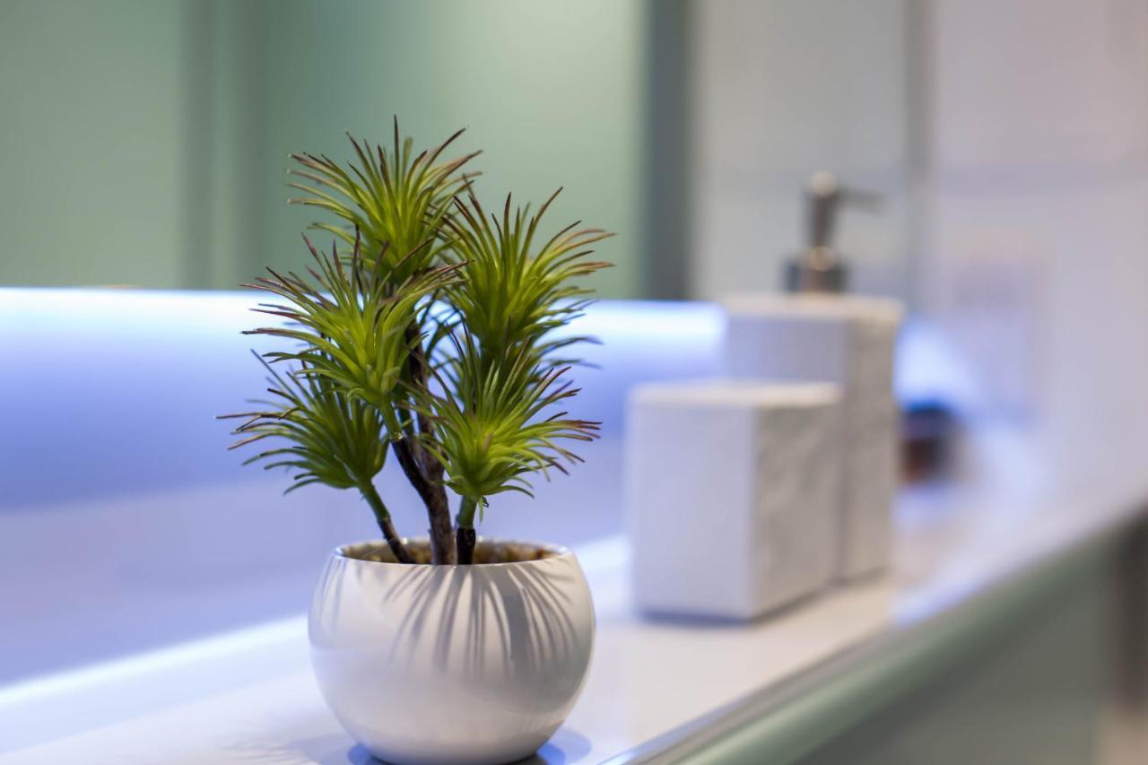 Modern Studio Apartment In Prime Central Location إدنبرة المظهر الخارجي الصورة